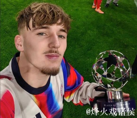 五大联赛U21球员每90分钟关键传球次数：卡尔第1